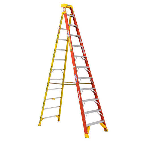 Werner L6212 Leaning Ladder 300 lb 12 ft