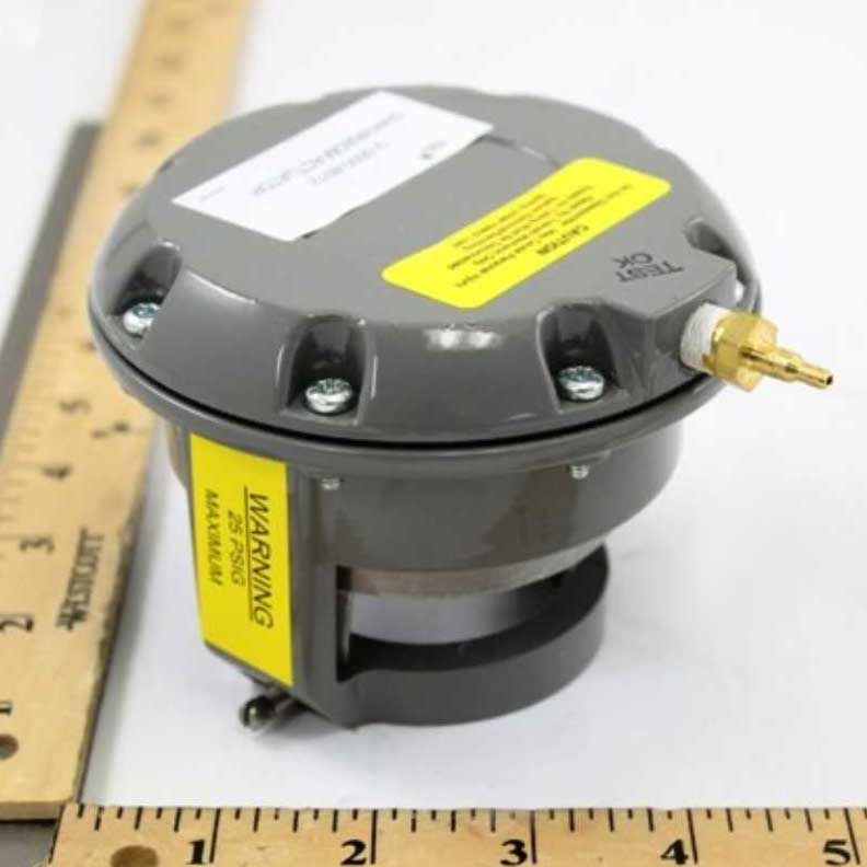 JOHNSON CONTROLS Johnson Controls V-3000-8012 Pneumatic Valve Actuator