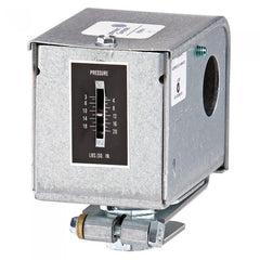 Johnson Controls P10BC-7C Low Pressure Control 3 to 20 PSIG