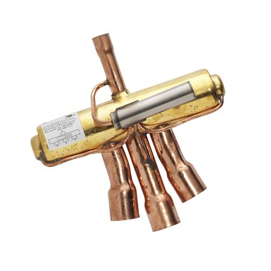 ROBERTSHAW V2-4100F0-370 GAS VALVES