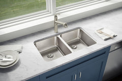 Elkay ELUH3118 Lustertone Classic Stainless Steel 30-3/4 x 18-1/2 x 7-7/8 Equal Double Bowl Undermount Sink