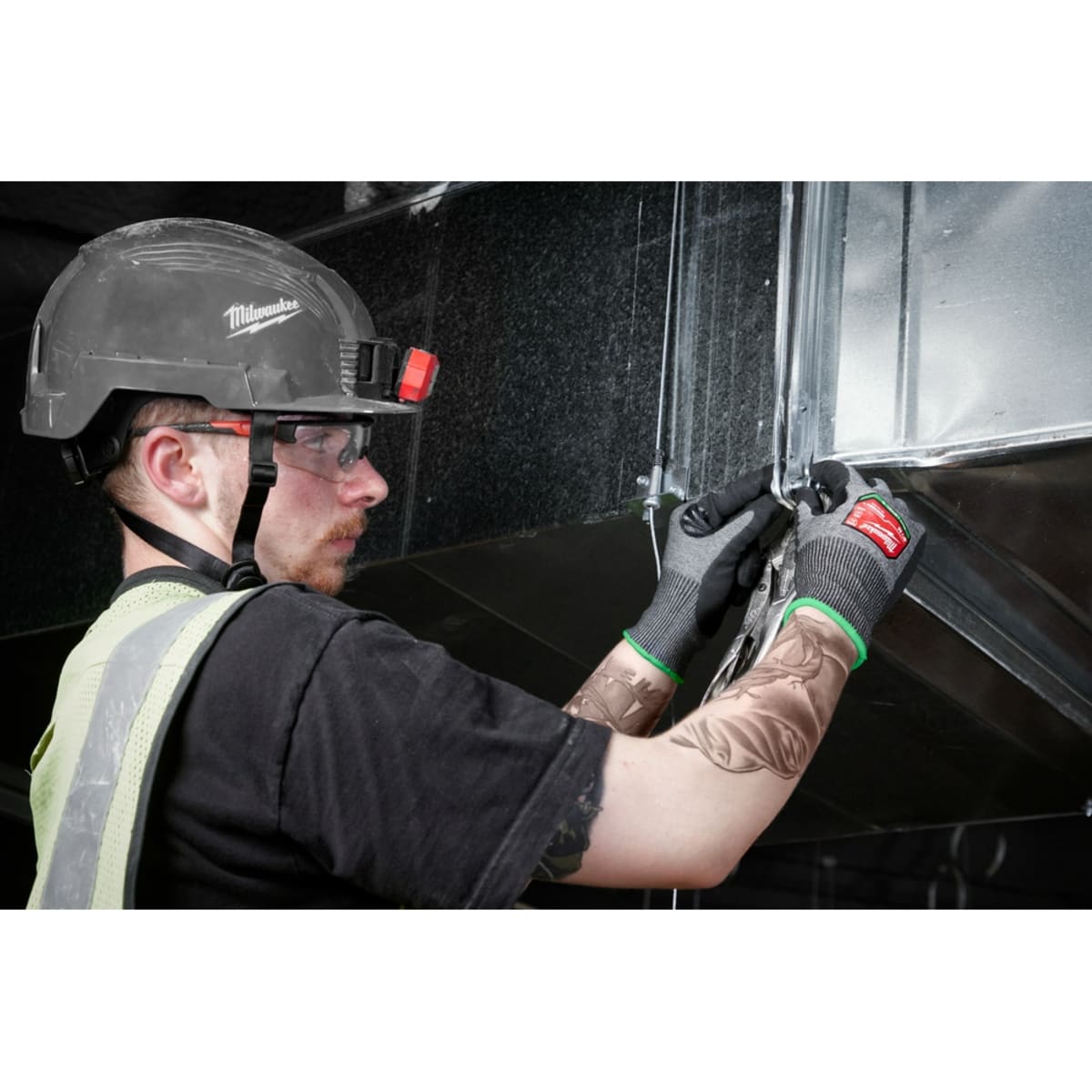 MILWAUKEE 48-73-7004 GLOVES, SLEEVES, & MITTS