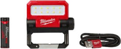 milwaukee 2114-21 usb rechargeable rover pivoting flood light