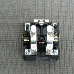 TRANE RLY03346 RELAYS