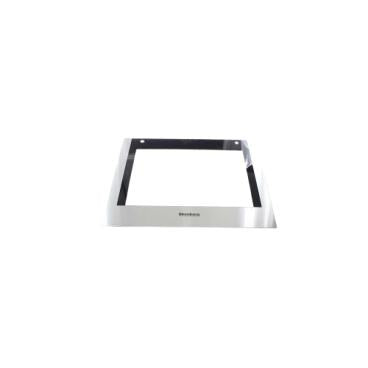 BLOMBERG 210440767 