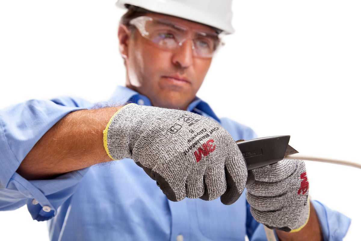 3M 7100097231 GLOVES, SLEEVES, & MITTS