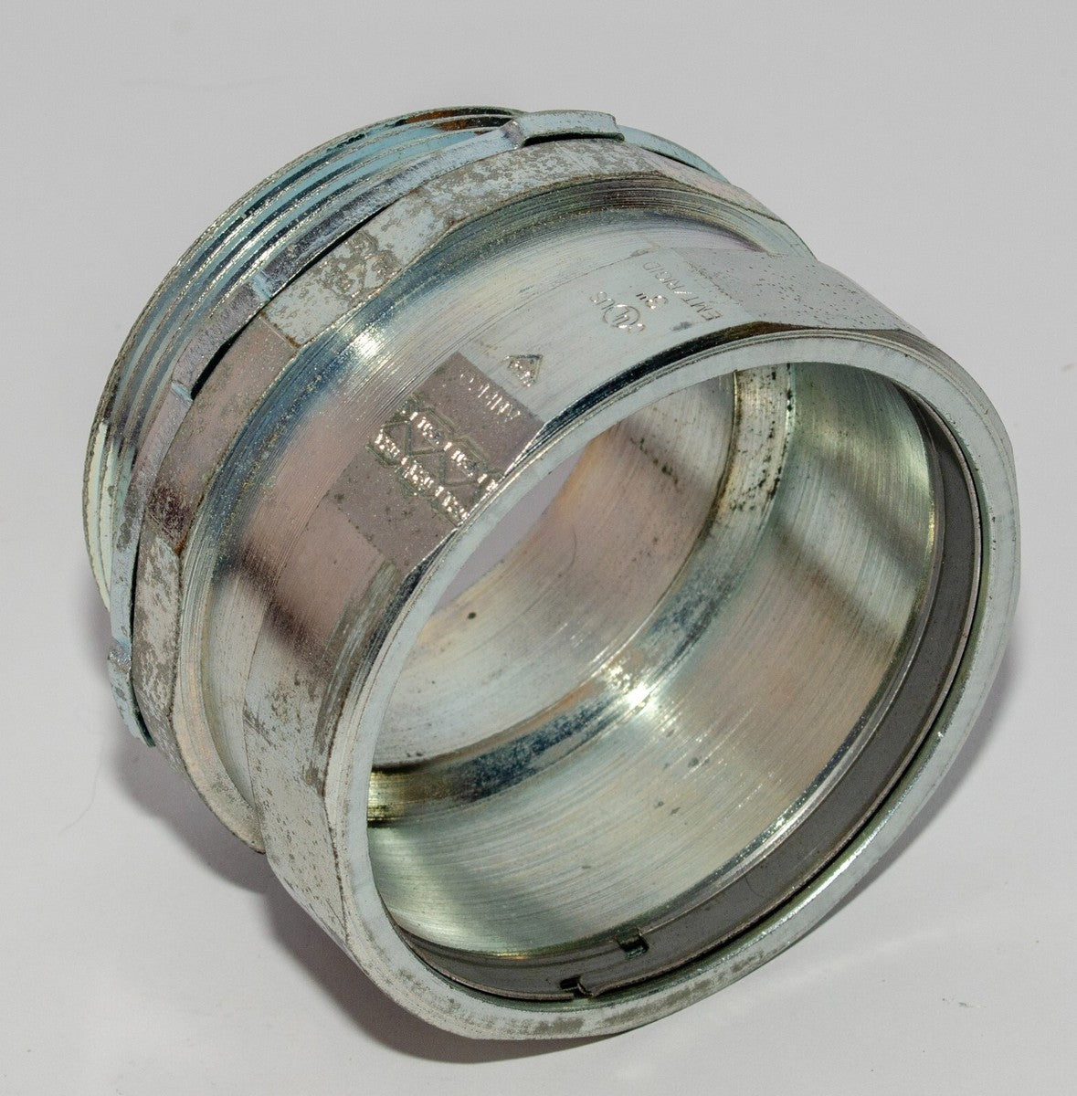 228673185.jpg