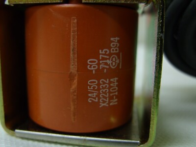 245760924.jpg