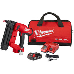 Milwaukee 2746-21CT M18 FUEL 18 Gauge Brad Nailer Kit