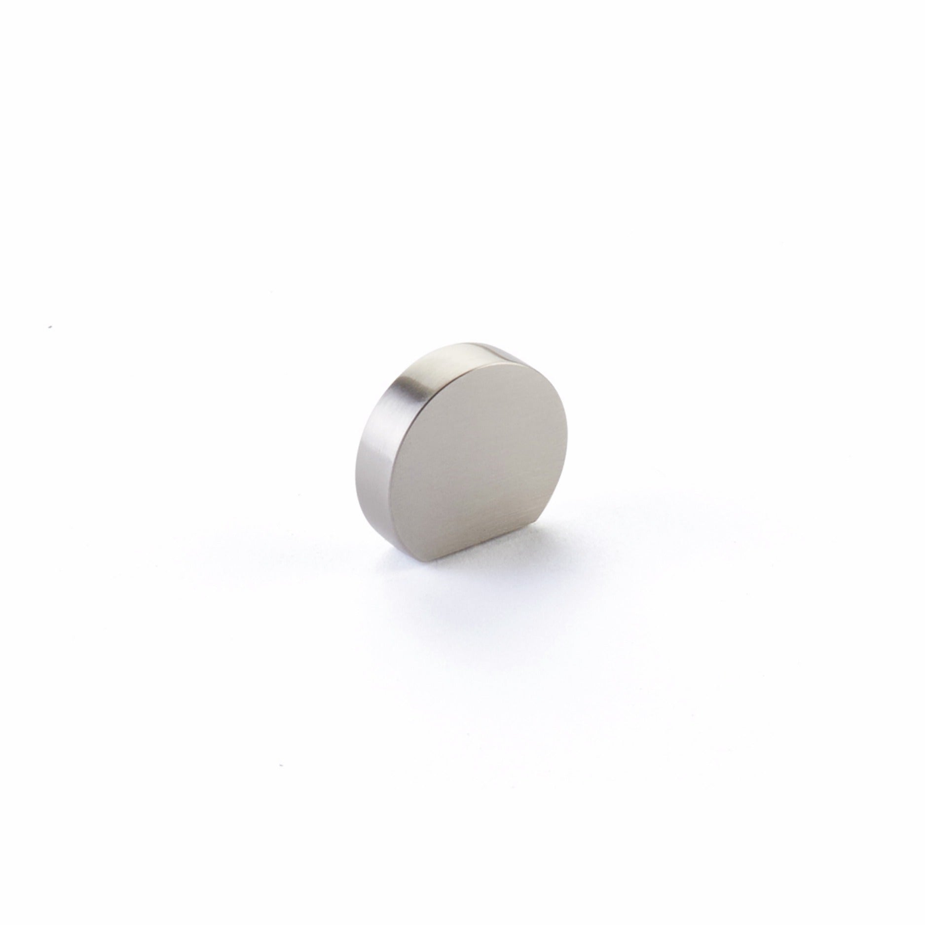 SCHAUB Schaub 10040-BN Oval Cabinet Knob Brushed Nickel