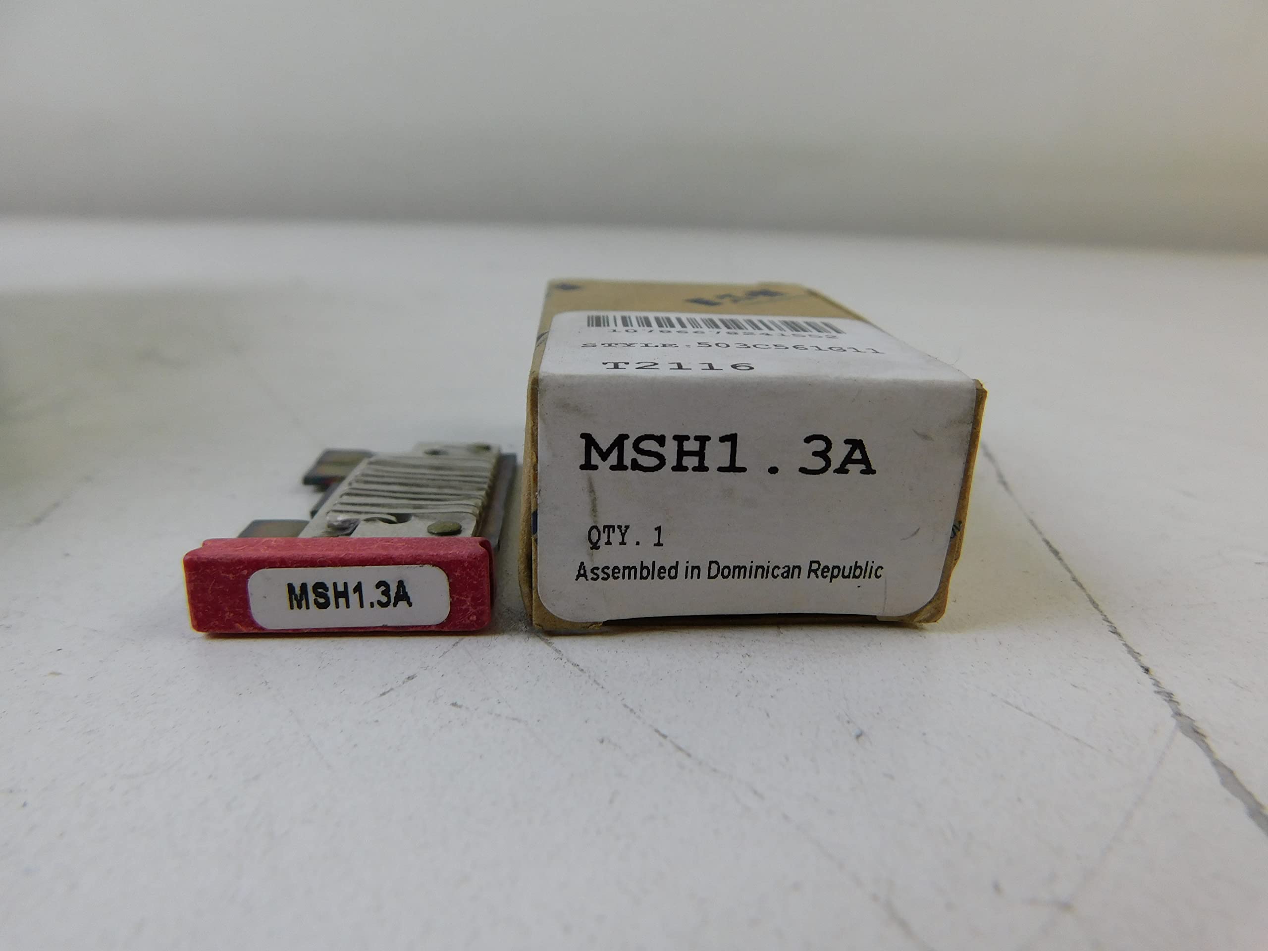 305957996.jpg