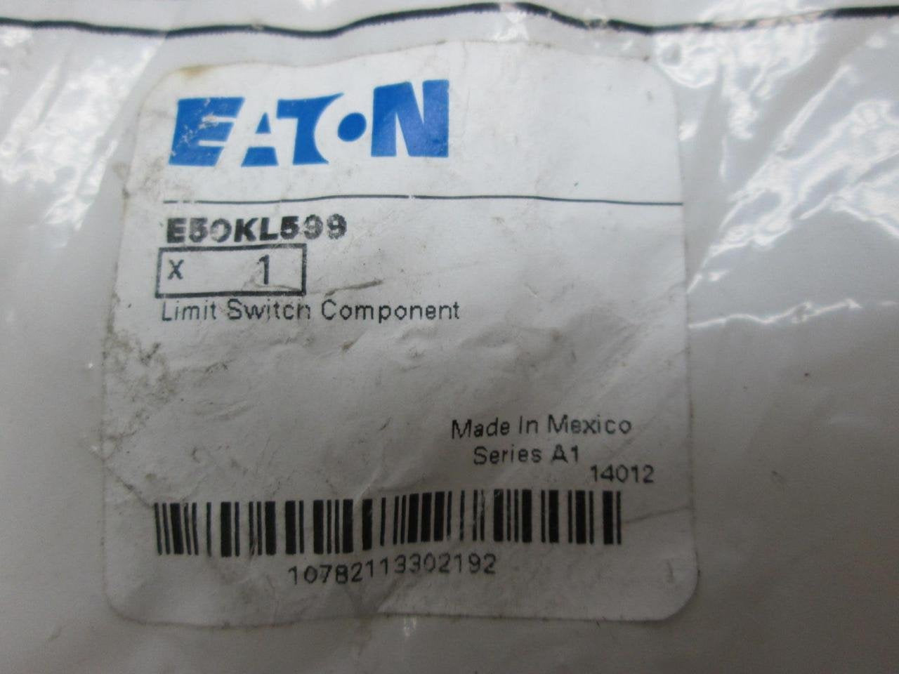 305958582.jpg