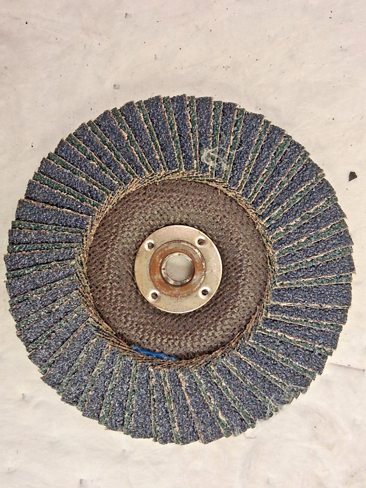 WEILER Weiler 51219 Tiger X Flap Disc 7 in Type 29 (5/8-11 Arbor)
