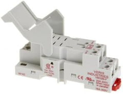 Veris VBD2B-F Relay Socket 300V 16A With Clip