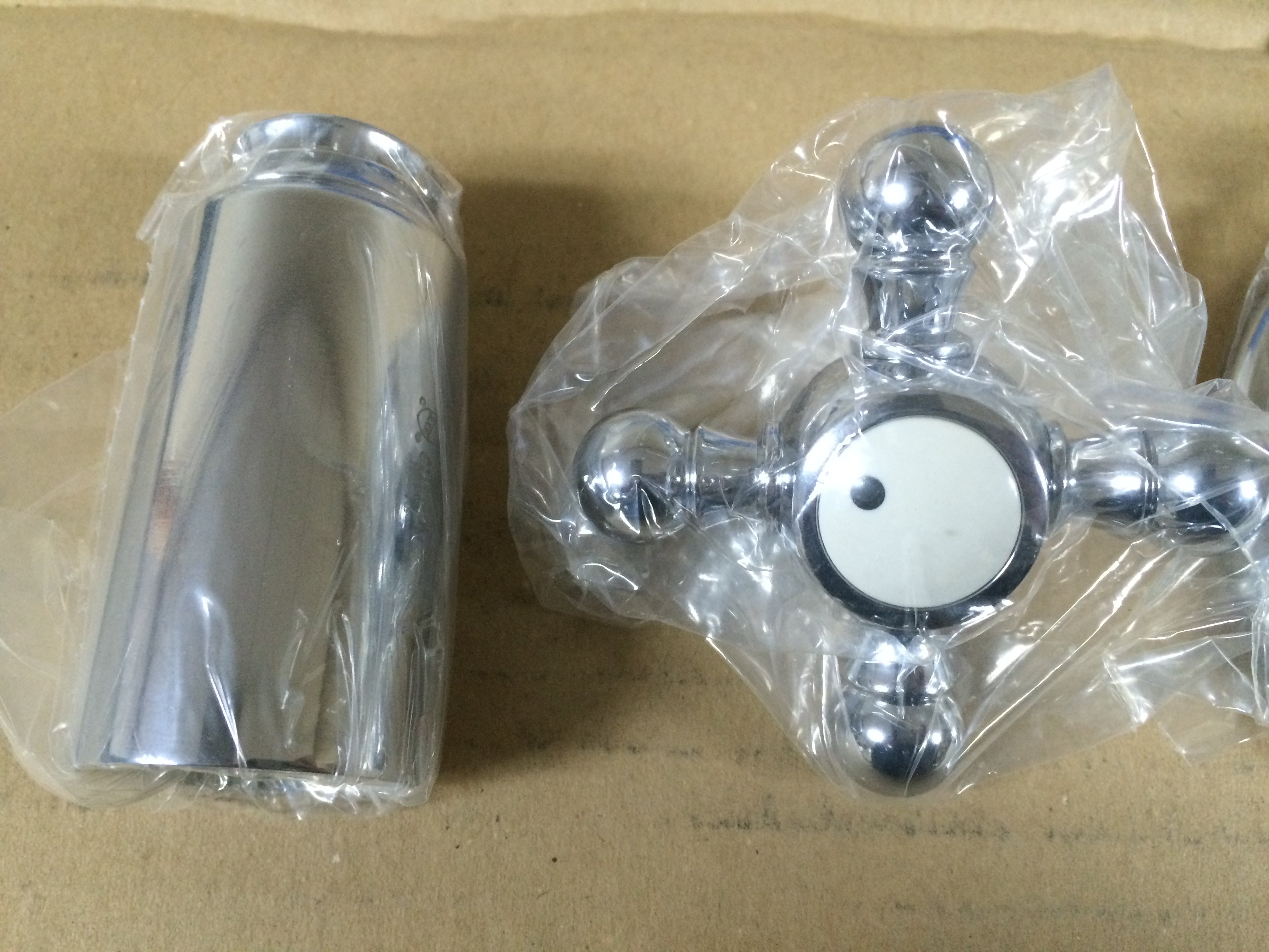 GROHE 19219000 Single Handle Bathtub And Shower Faucet Trim