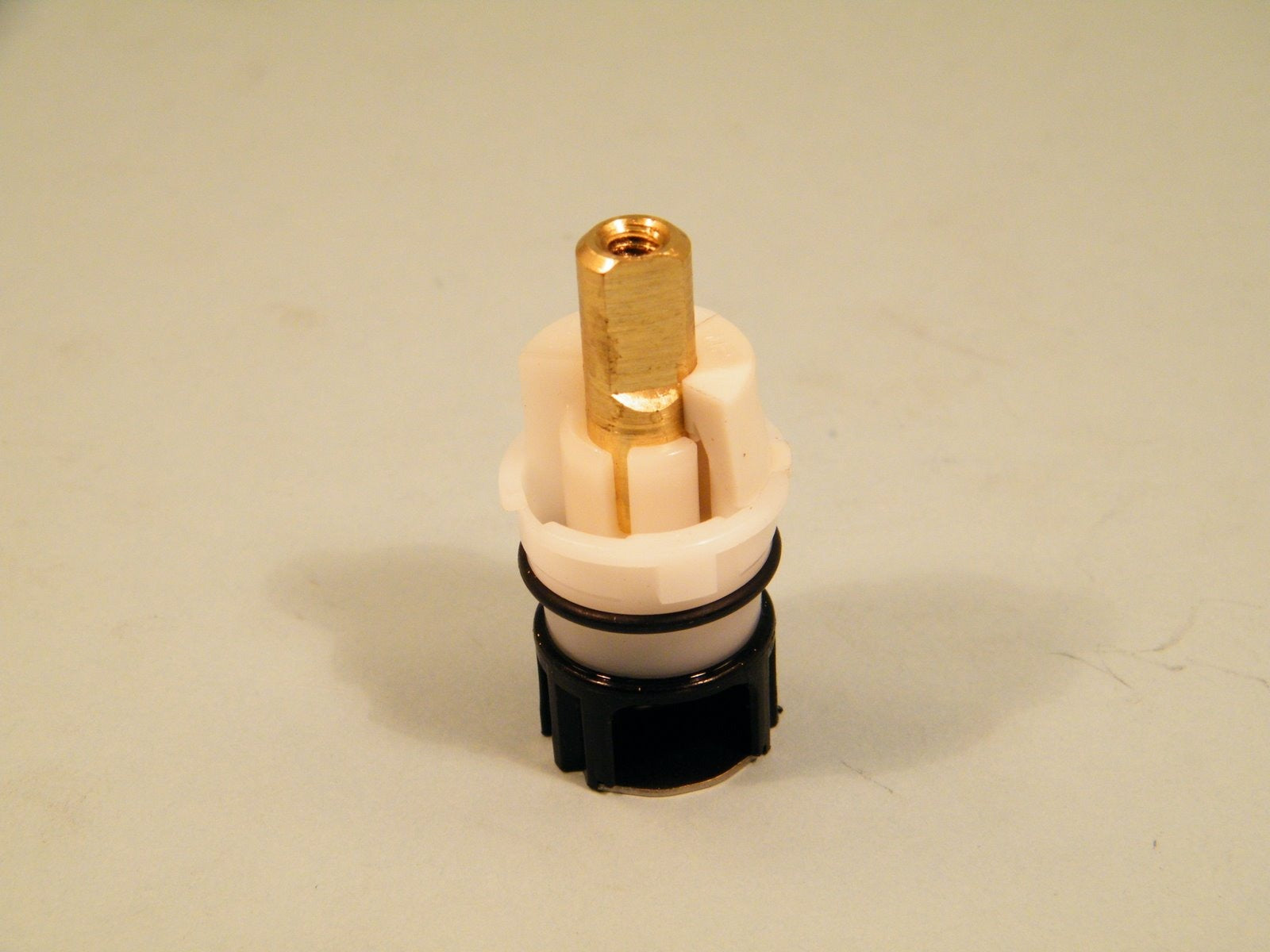 AMERICAN PLUMBING PARTSMASTER American Plumbing Partsmaster DD25513 Brass Faucet Stem