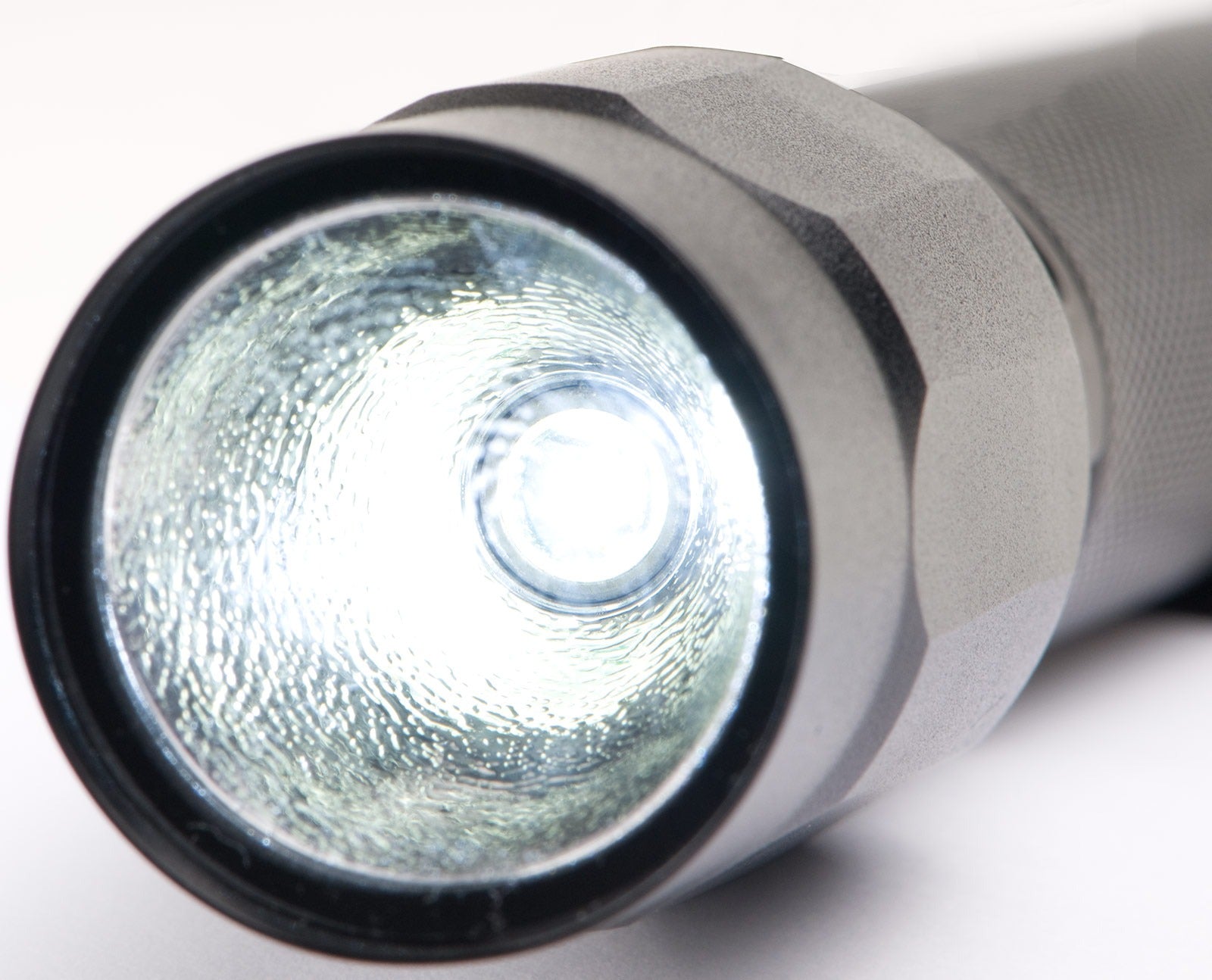 PELICAN Pelican 2360 Tactical Flashlight 375 Lumens (2 AA)