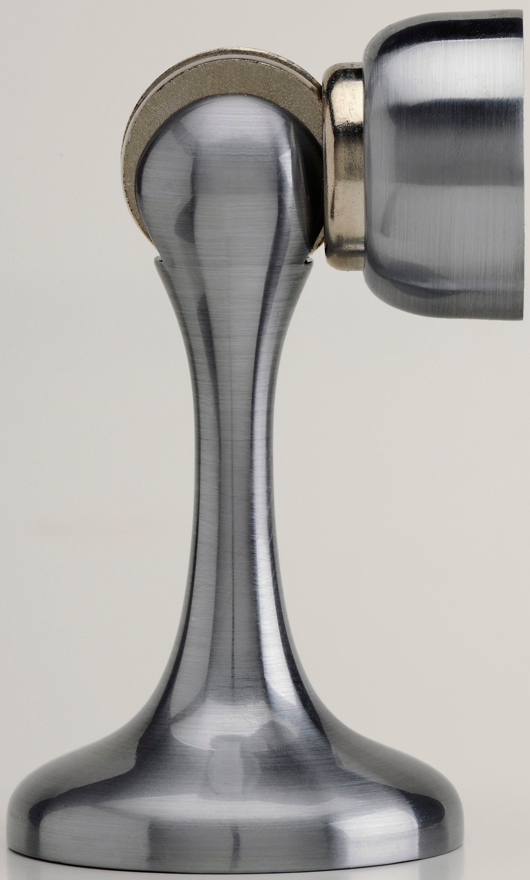 SOSS Soss MDHBUS26DHS Magnetic Door Holder Stop Satin Chrome