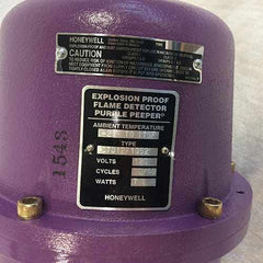 Honeywell C7012F1052 Ultraviolet Flame Sensor 120 Vac Purple Peeper Self-Checking Explosion Proof