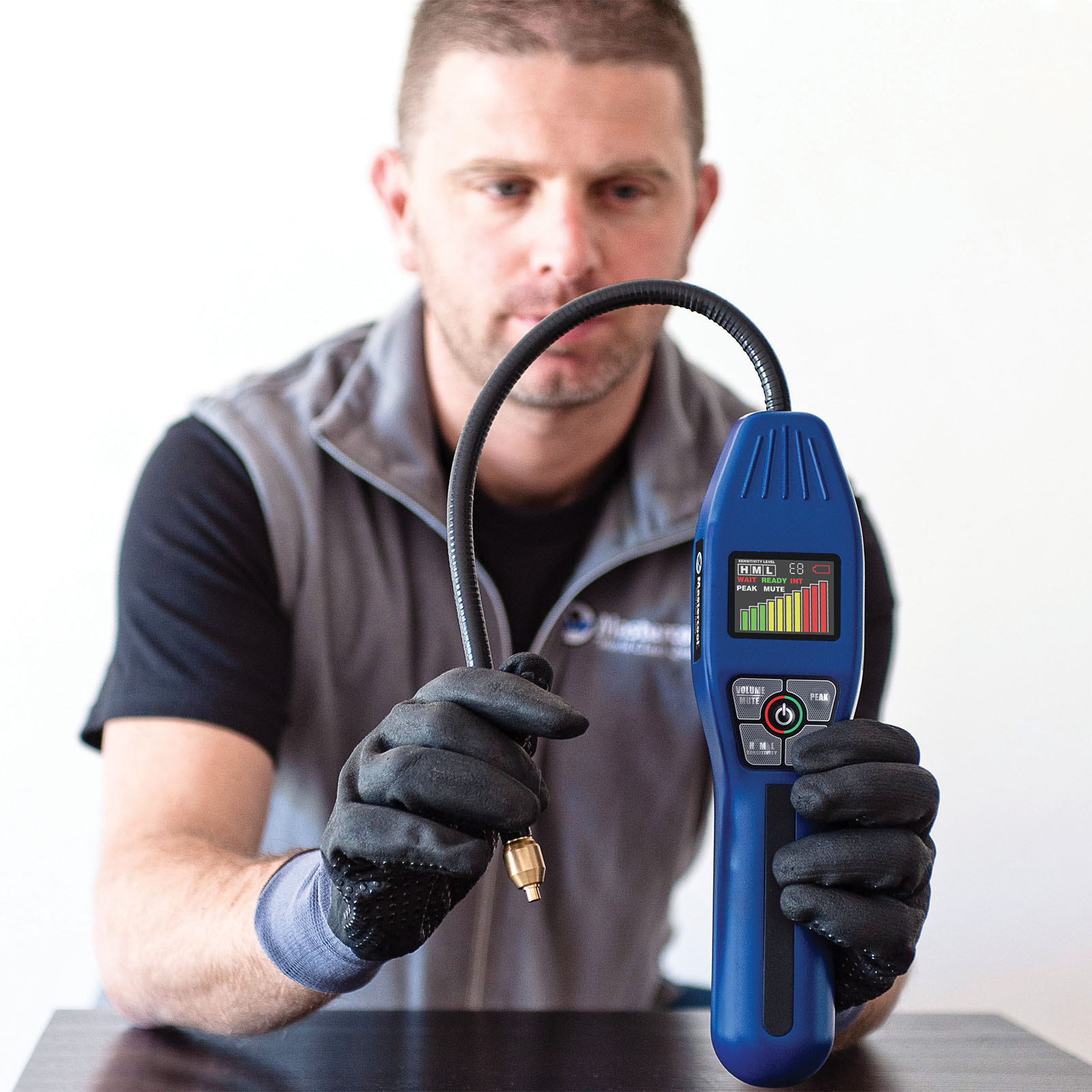 MASTERCOOL Mastercool 55800 Intellasense refrigerant leak detector 2 D batteries (14 in) 55800-FILTER