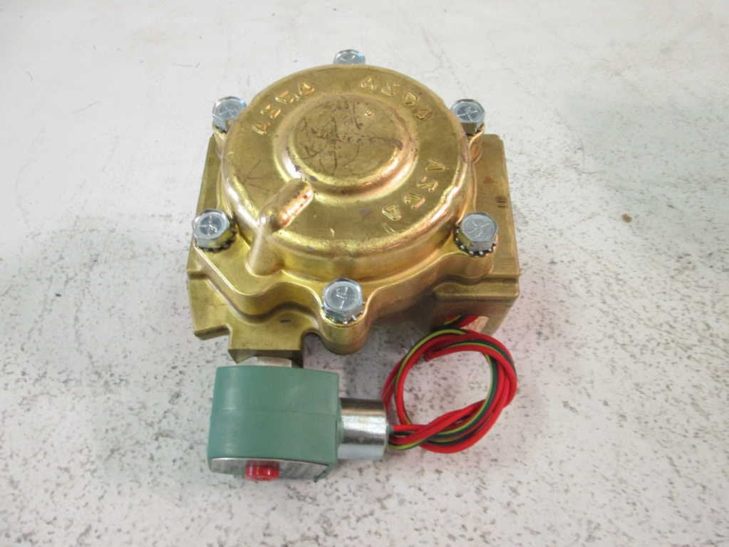 ASCO 8210G101 Solenoid Valve 2.5 Inch NC 5/125 Psi Water Air Oil Brass