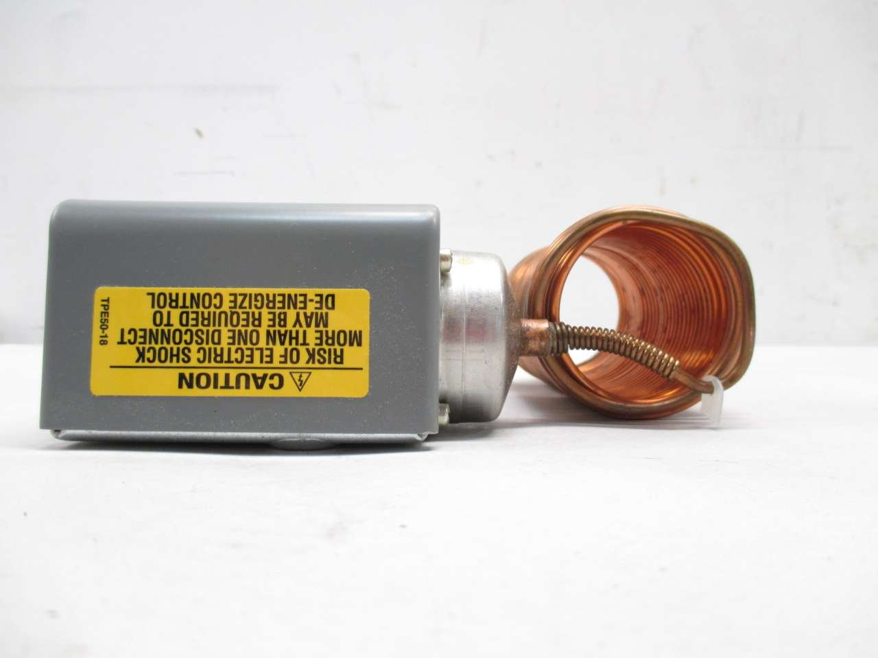 Johnson Controls A70GA-1C Two-Circuit Temperature Control 15-55 Degree F Range 20 Cap