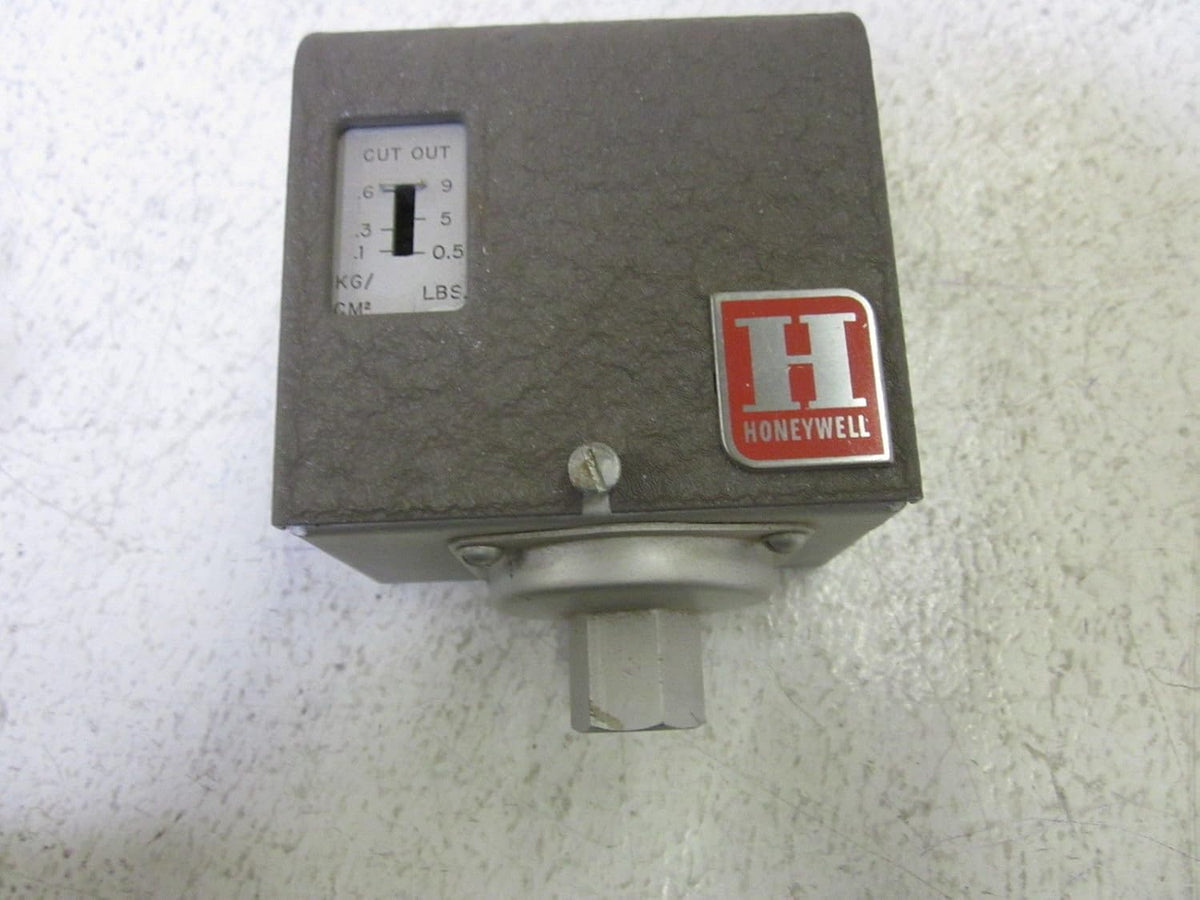 Honeywell PA404B1023 Pressuretrol Controller Pressure Rise 20 psi SPST 0.5-9 psi Differential 24/120/240/277V