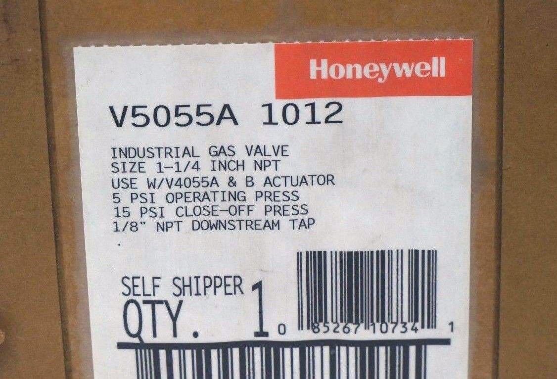 Honeywell V5055A1012 1-1/4 Inch NPT Industrial Gas Valve 15 PSI Max