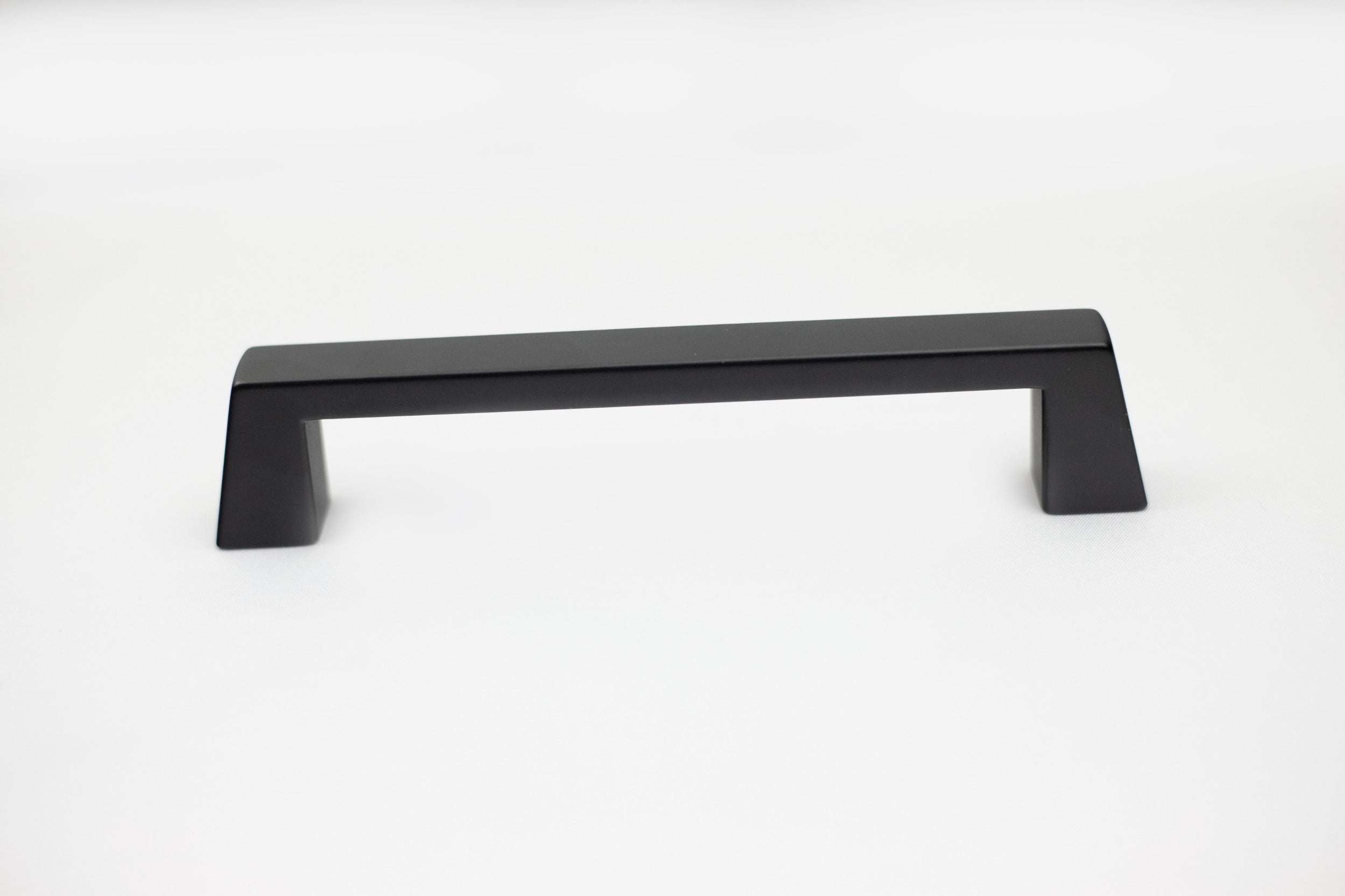 PRIDE INDUSTRIAL Pride Industrial P92837BK Cabinet Pull Matte Black