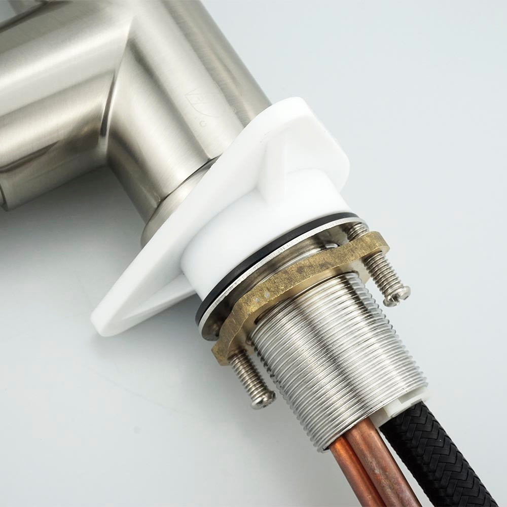 DAKOTA Dakota Plumbing Products DSF-12KPO00CR Pull Out Kitchen Faucet
