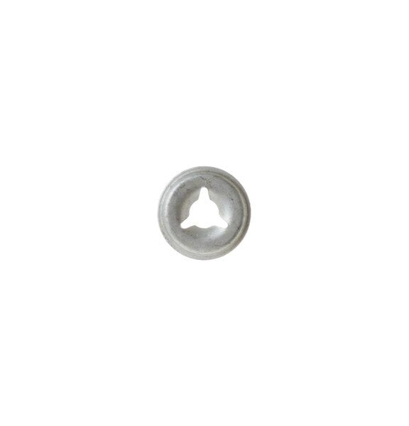 GE APPLIANCES Ge Appliances WR2X7054 Refrigerator push-on mounting clip (1/16 x 1/2 x 1/2 in) Replaces WD2X429
