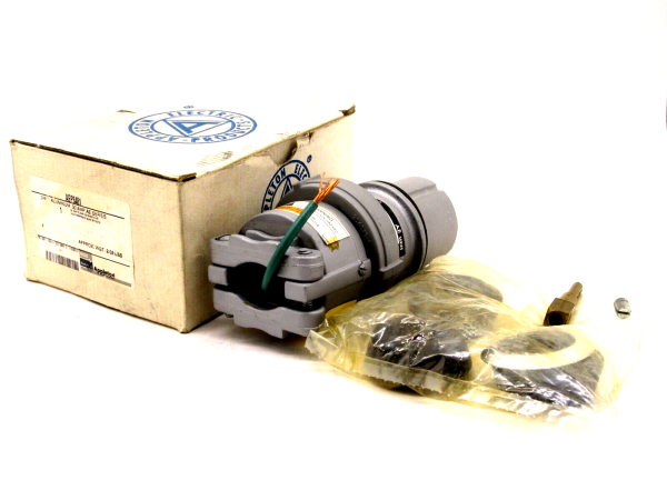 APPLETON Appleton AEP3461 Style-2 grounding 4-pole clamping ring plug 30 A (5/8-3/4 in)