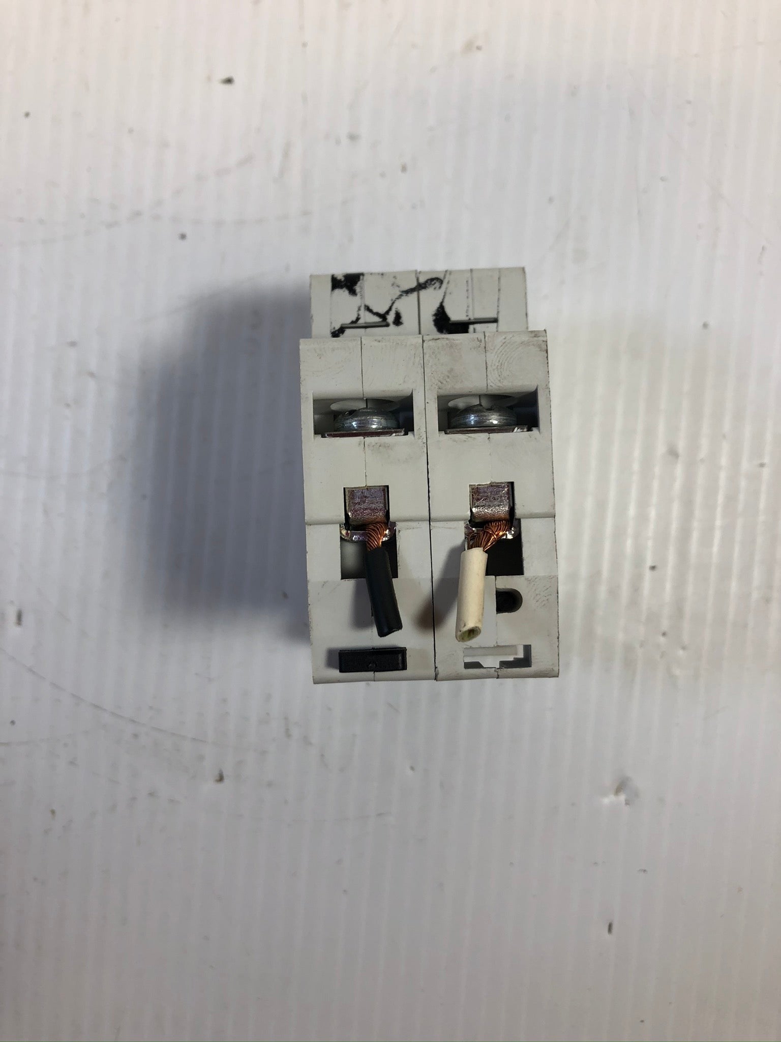 EATON Eaton WMZS2D08 Miniature circuit breaker 8 Amp (2 Pole) 277/480V