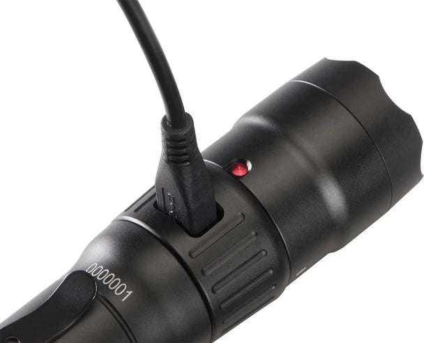 PELICAN Pelican 7600 Tactical Flashlight 944 Lumens (Combo Kit)