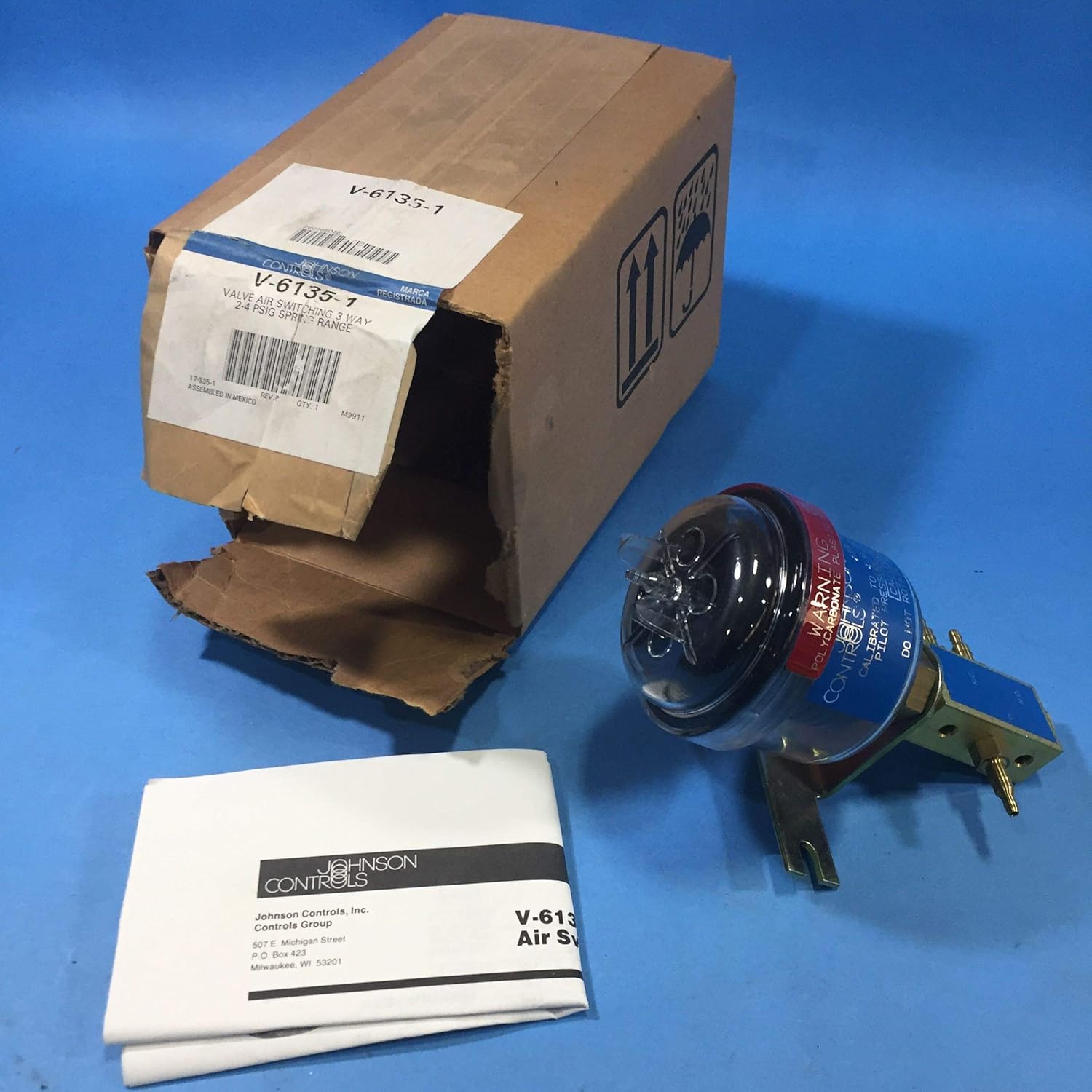 Johnson Controls V-6135-1 Three-Way Air Switching Valve 2-4 psig