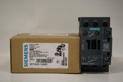 Siemens 3RT2025-1AM20 Contactor 208v 3-Pole 17A