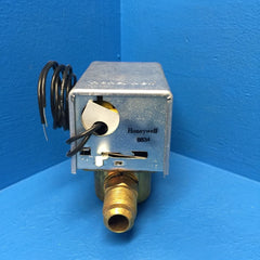 Honeywell V4043A1002 Motorized Zone Valve 120V Brass 1/2 Inch Flare Straight-Through