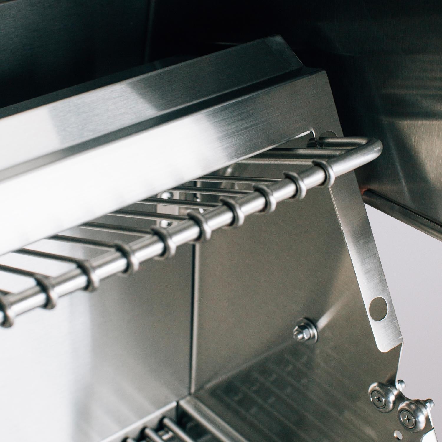 American-Made-Grills-Estate-Gas-Grill-WarmingStorage.jpeg