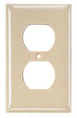 Hubbell Wiring Device-Kellems P8 1-Gang Brown Nylon Standard 1-Duplex Receptacle Screw Mount Wallplate