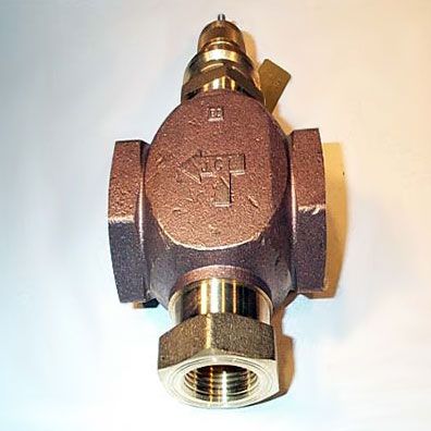 Johnson Controls VG7842PT 1-1/4 Inch NPT 3-Way Mixing Valve Brass Trim 18.5 Cv