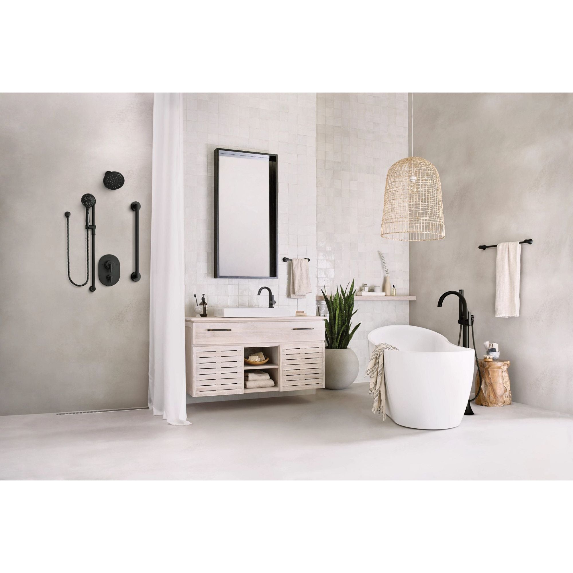 Moen S122BL Belfield 8 in. Shower Arm and Flange in Matte Black