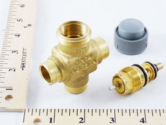 Honeywell V5853A2006 Three-Way Sweat Valve 0.29 Cv Brass Globe Valve