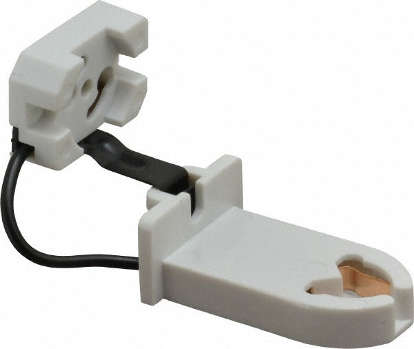 LEGRAND Pass Seymour 3911W Medium Bi-pin Lamp Holder 600V 660W