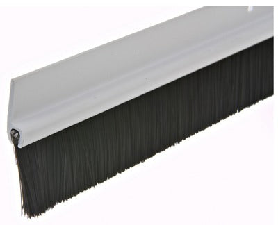 FROST KING Thermwell C35PH White Plastic Brush Door Sweep