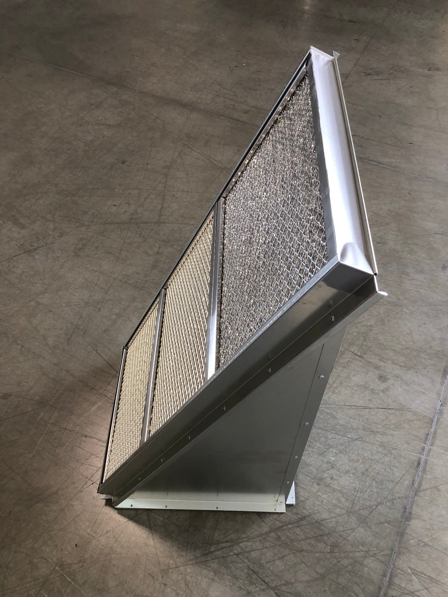 CAPTIVEAIRE CAPTIVEAIRE SFIH-02M Sloped Filtered Intake Size 2