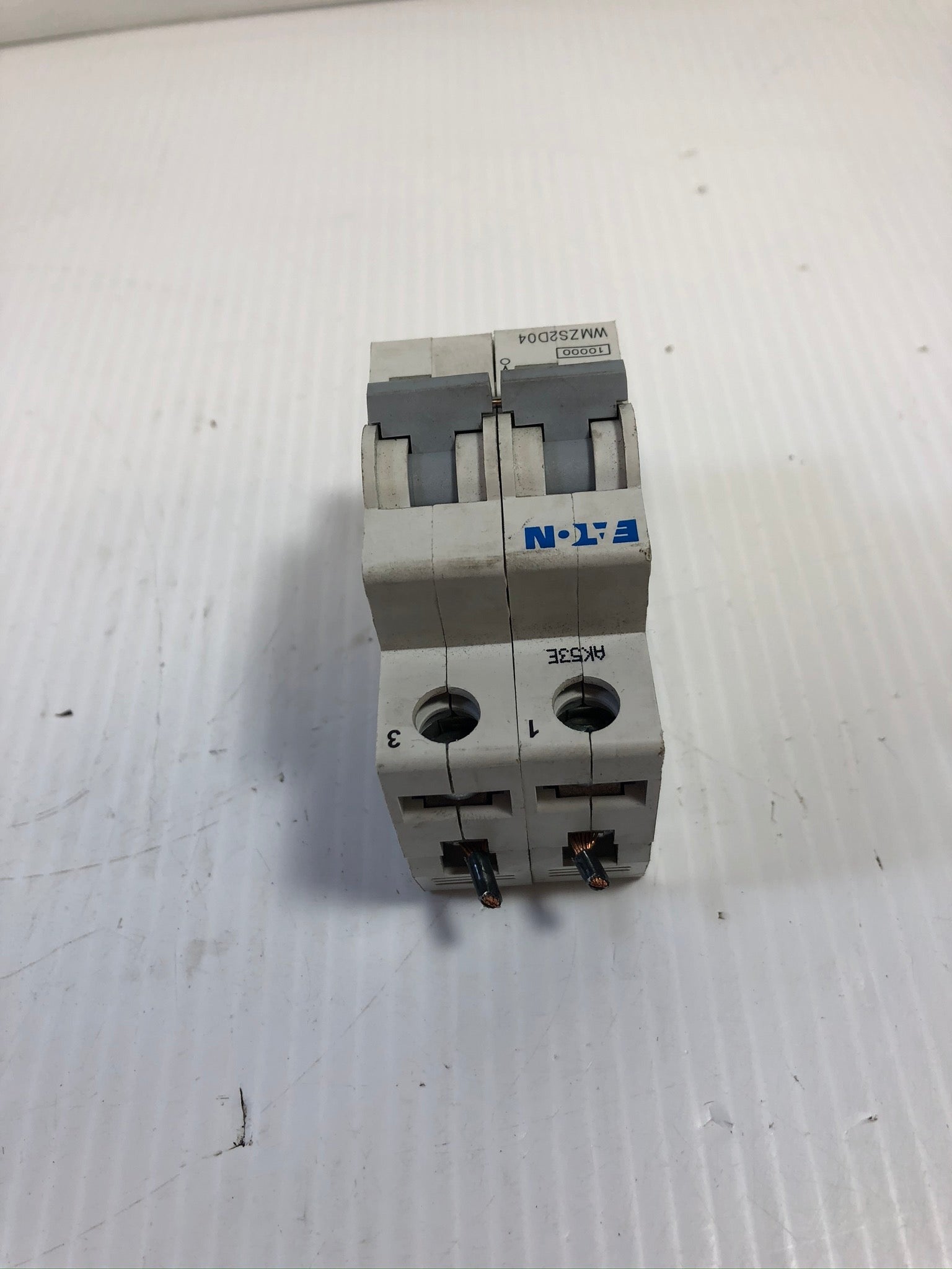 EATON Eaton WMZS2D04 Miniature Circuit Breaker 4 Amp (2 Pole) FAZ-D4-2