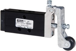 PARKER Parker 410211000 4-way 2-position Valve 1/8 Inch Npt