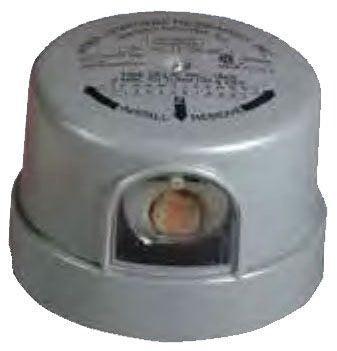 MULBERRY METAL PRODUCTS Mulberry Metal Products 30834 Twist-lock photo control 1000W (2.75 in x 3 in)