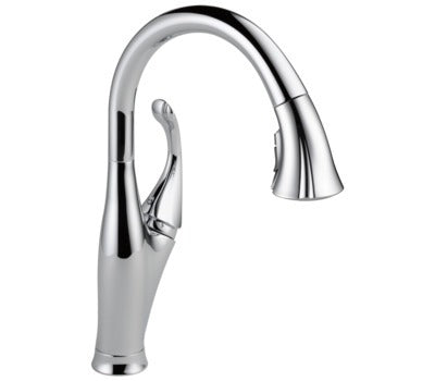 DELTA FAUCET DELTA FAUCET 9192-DST Pulldown Kitchen Faucet 1-Handle Chrome