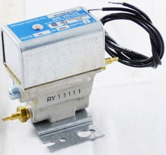 Johnson Controls V11HCA-100 Solenoid Valve 3-Way/2-Position 208 Volt